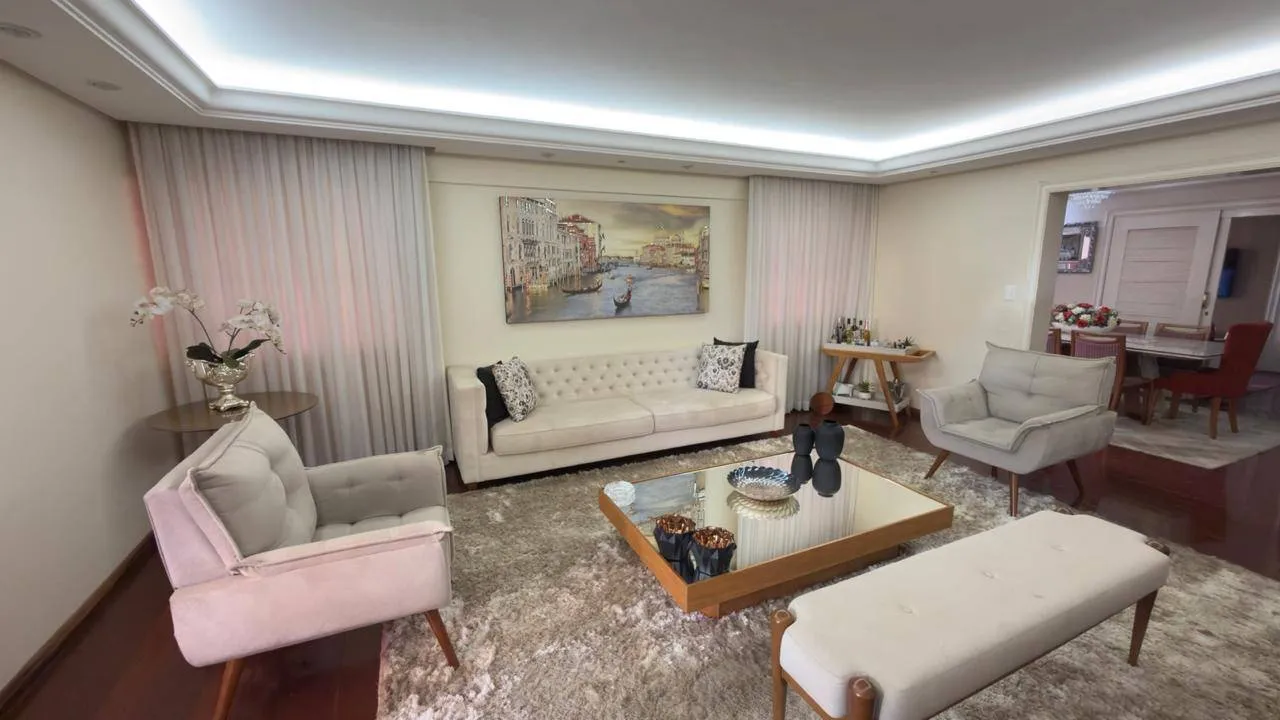 Apartamento, 3 quartos, 198 m² - Foto 1