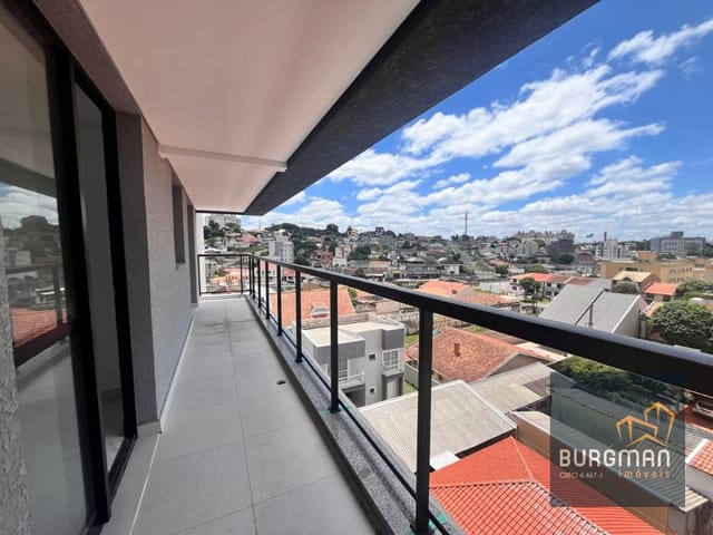 Apartamento 2 quartos e 2 banheiros, para alugar, no bairro Água Verde em Curitiba