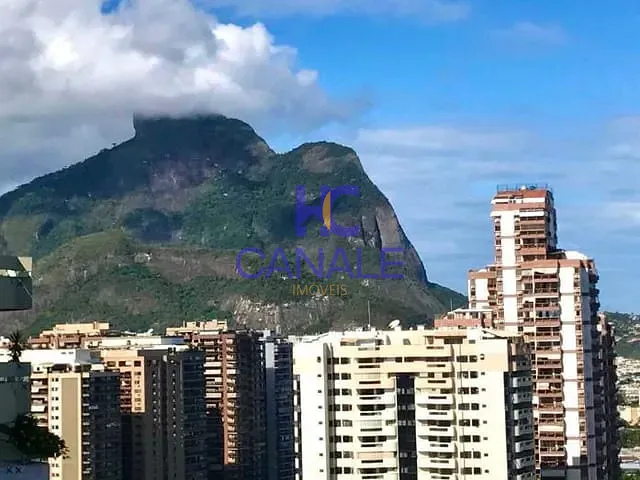 Apartamento com 800m² 4 quartos e 5 banheiros, à venda, no bairro Barra da Tijuca em Rio de Janeiro