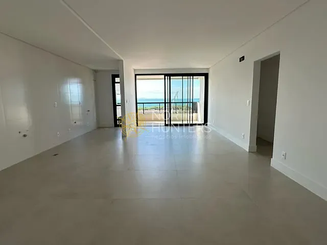 Apartamento com 180m² 3 quartos e 4 banheiros, à venda, no bairro Jurerê em Florianópolis