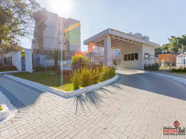 Apartamento 3 quartos e 2 banheiros, para alugar, no bairro Agua Verde em Curitiba