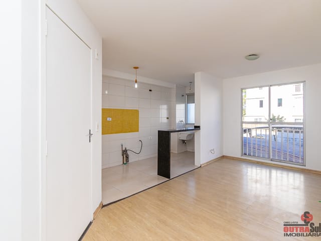 Apartamento 3 quartos e 2 banheiros, para alugar, no bairro Agua Verde em Curitiba