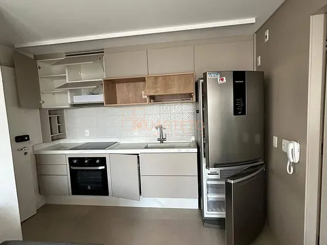 Apartamento 1 quarto e 1 banheiro, à venda, no bairro Barra Funda em São Paulo