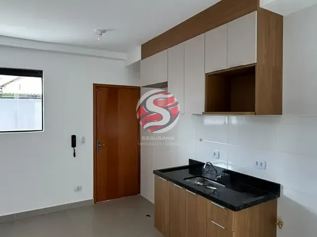 Apartamento com 32m² 1 quarto e 1 banheiro, para alugar, no bairro Vila Santa Clara em São Paulo