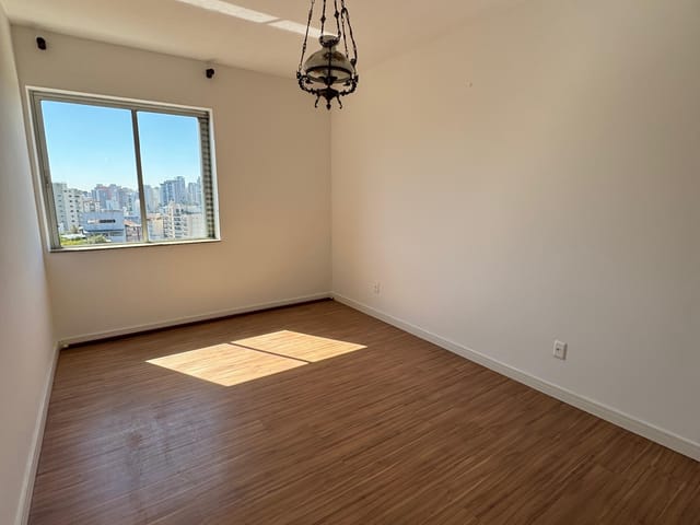 Apartamento com 99m² 3 quartos e 2 banheiros, para alugar, no bairro Sumaré em São Paulo