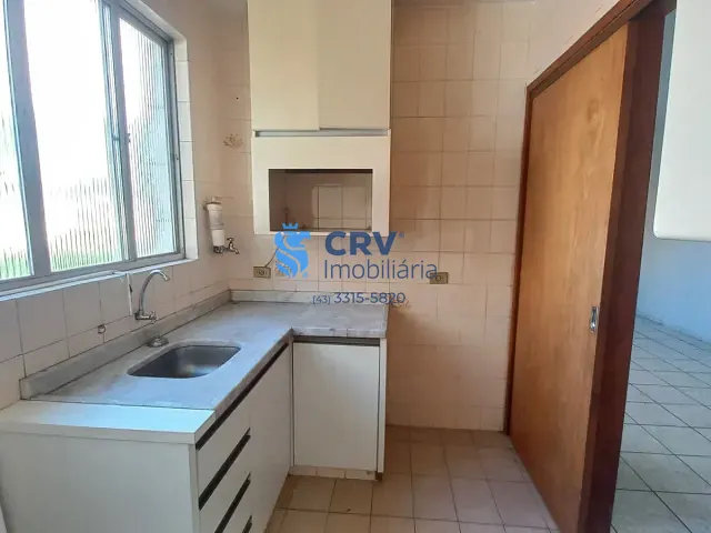 Apartamento com 112m² 2 quartos e 1 banheiro, para alugar, no bairro Centro em Londrina