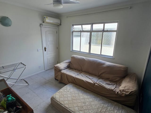 Apartamento com 74m² 2 quartos e 1 banheiro, à venda, no bairro Vila Valqueire em Rio de Janeiro