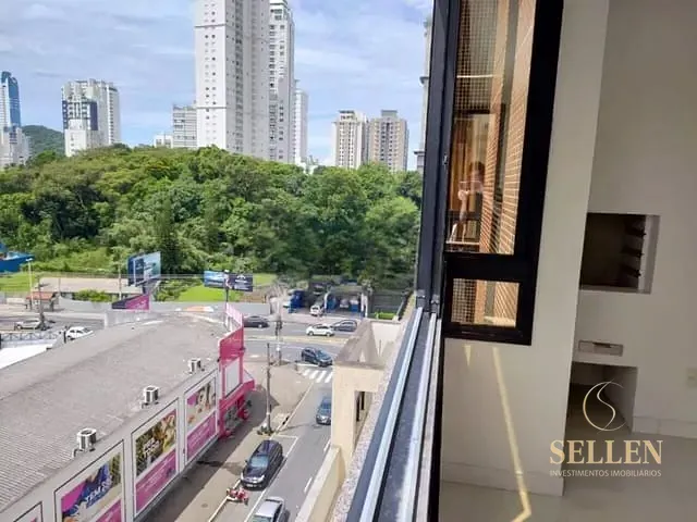 Apartamento 2 quartos e 2 banheiros, à venda, no bairro Nações em Balneário Camboriú