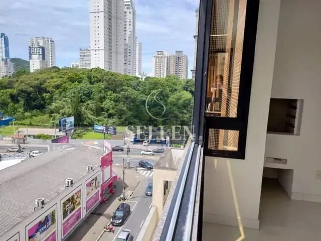 Apartamento 2 quartos e 2 banheiros, à venda, no bairro Nações em Balneário Camboriú