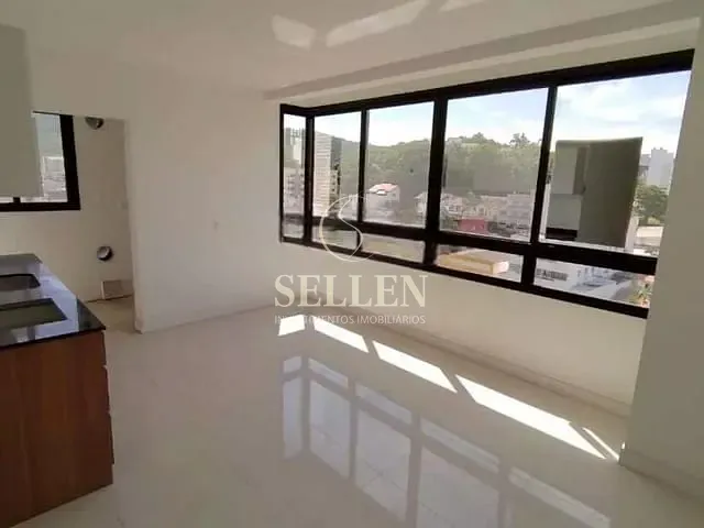 Apartamento 2 quartos e 2 banheiros, à venda, no bairro Nações em Balneário Camboriú