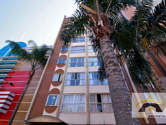 Apartamento 5 quartos e 5 banheiros, à venda, no bairro Batel em Curitiba