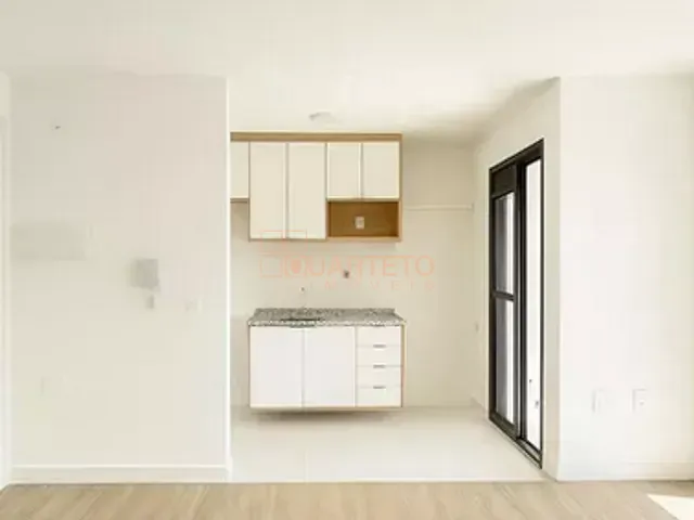 Apartamento 2 quartos e 2 banheiros, à venda, no bairro Vila Anastácio em São Paulo