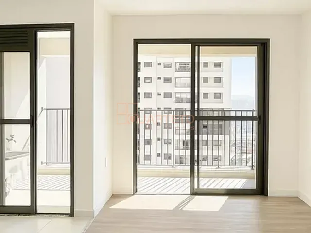 Apartamento 2 quartos e 2 banheiros, à venda, no bairro Vila Anastácio em São Paulo