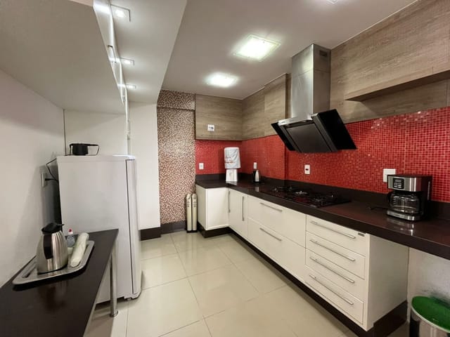Apartamento com 315m² 4 quartos e 3 banheiros, à venda, no bairro Praia Campista em Macaé