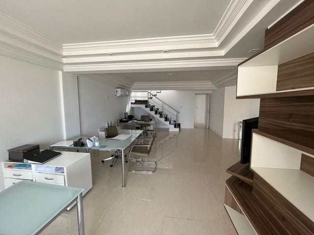 Apartamento com 315m² 4 quartos e 3 banheiros, à venda, no bairro Praia Campista em Macaé
