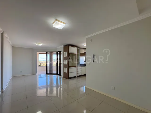 Apartamento 3 quartos e 2 banheiros, para alugar, no bairro Aeroporto em Tubarão