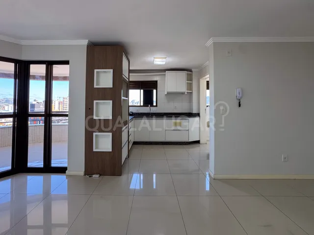 Apartamento 3 quartos e 2 banheiros, para alugar, no bairro Aeroporto em Tubarão