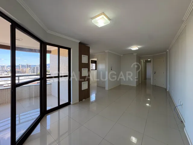 Apartamento 3 quartos e 2 banheiros, para alugar, no bairro Aeroporto em Tubarão