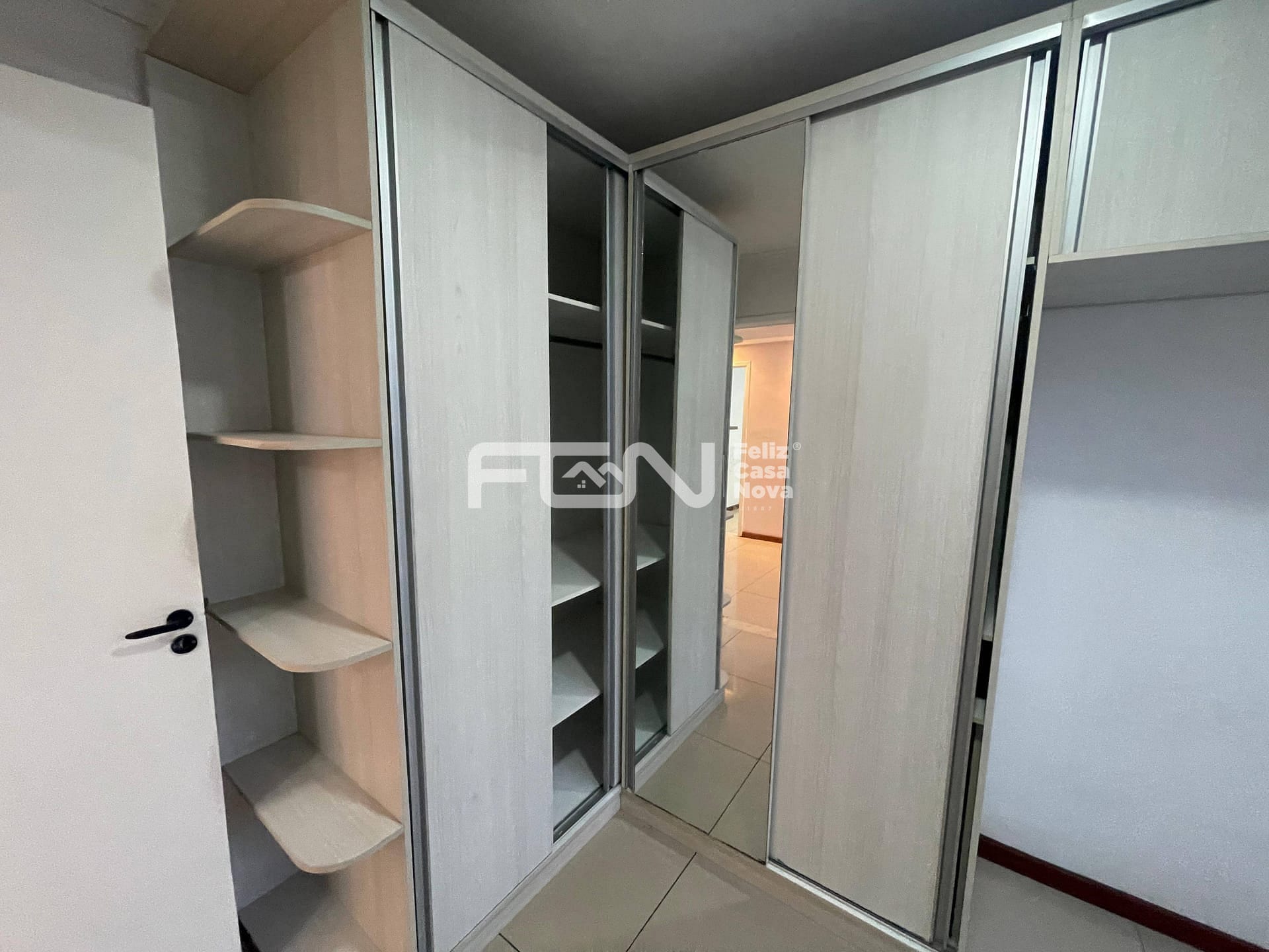 Apartamento à venda com 3 quartos, 10m² - Foto 8