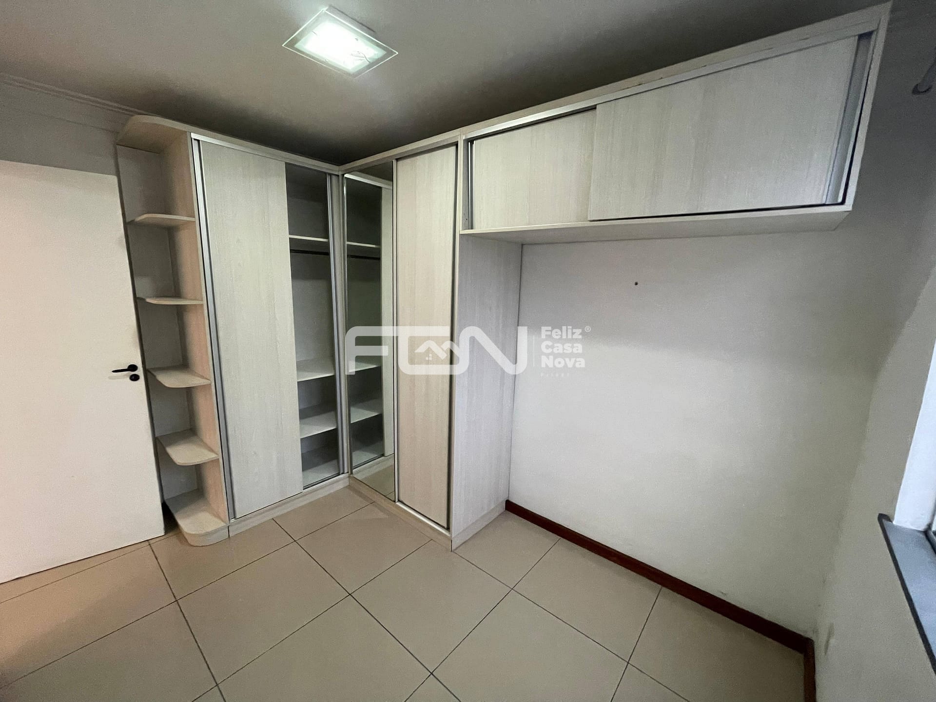 Apartamento à venda com 3 quartos, 10m² - Foto 9