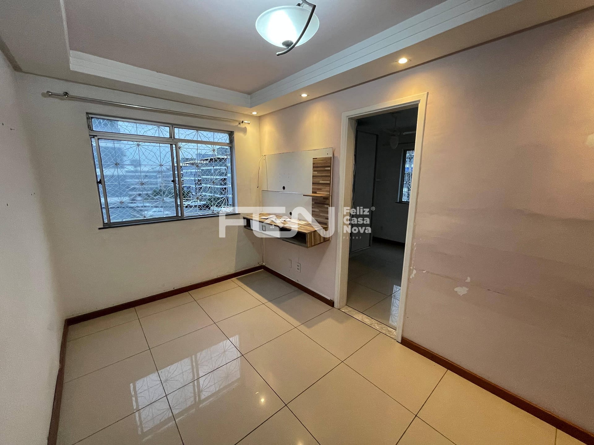 Apartamento à venda com 3 quartos, 10m² - Foto 1