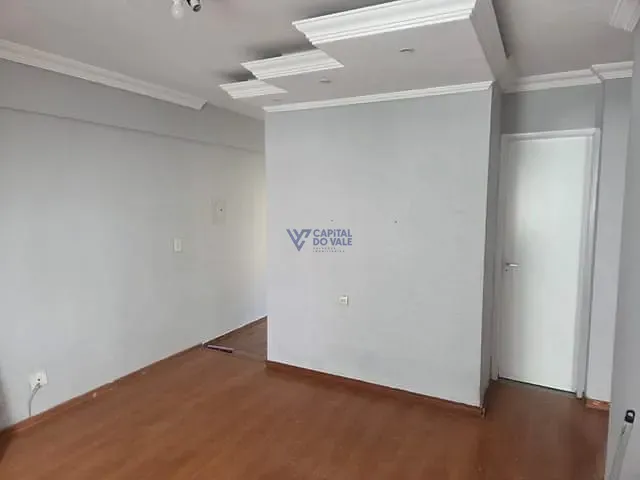 Apartamento 2 quartos e 1 banheiro, à venda, no bairro Parque Industrial em São José dos Campos