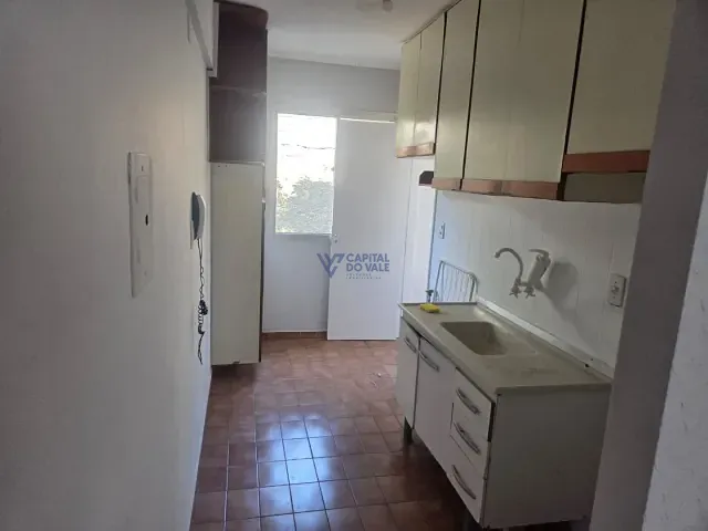Apartamento 2 quartos e 1 banheiro, à venda, no bairro Parque Industrial em São José dos Campos