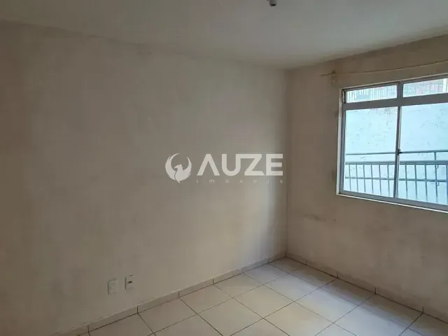 Apartamento com 47m² 2 quartos e 1 banheiro, à venda, no bairro Santa Cândida em Curitiba