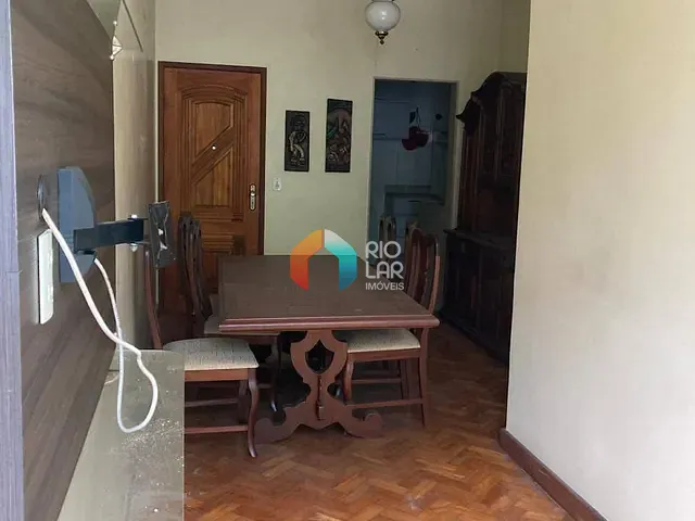 Apartamento com 70m² 2 quartos e 2 banheiros, à venda, no bairro Laranjeiras em Rio de Janeiro