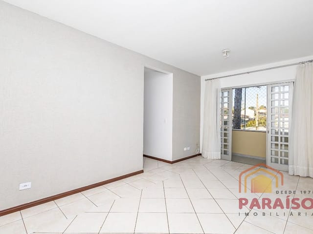 Apartamento 3 quartos e 1 banheiro, para alugar, no bairro Barreirinha em Curitiba