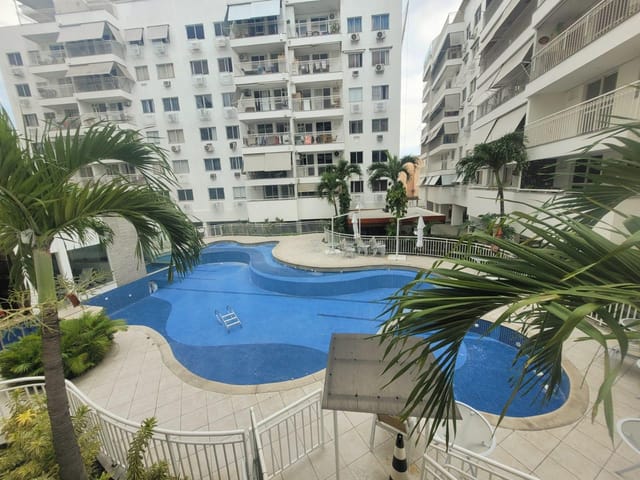 Apartamento com 60m² 2 quartos e 2 banheiros, à venda, no bairro Vila Valqueire em Rio de Janeiro