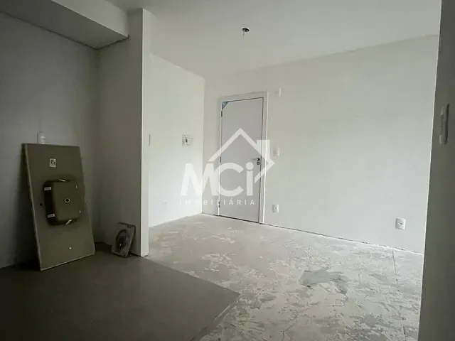Apartamento 2 quartos e 1 banheiro, à venda, no bairro Fragata em Pelotas