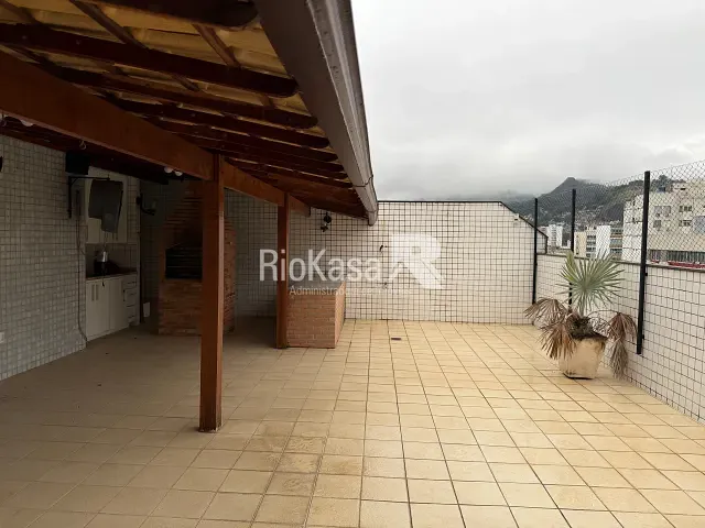 Apartamento 4 quartos e 4 banheiros, para alugar, no bairro Tijuca em Rio de Janeiro