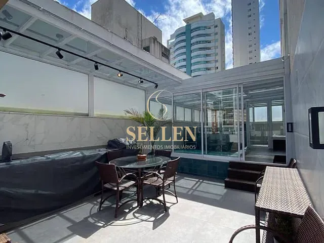 Apartamento com 244m² 3 quartos e 4 banheiros, à venda, no bairro Centro em Balneário Camboriú