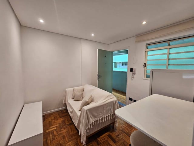 Apartamento com 48m² 2 quartos e 1 banheiro, para alugar, no bairro Pinheiros em São Paulo
