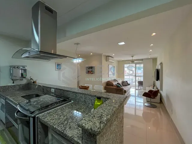 Apartamento 3 quartos e 4 banheiros, à venda, no bairro Jardim Astúrias em Guarujá