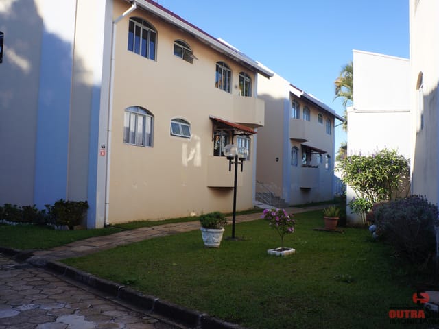 Apartamento 3 quartos e 2 banheiros, para alugar, no bairro CAPÃO RASO em Curitiba