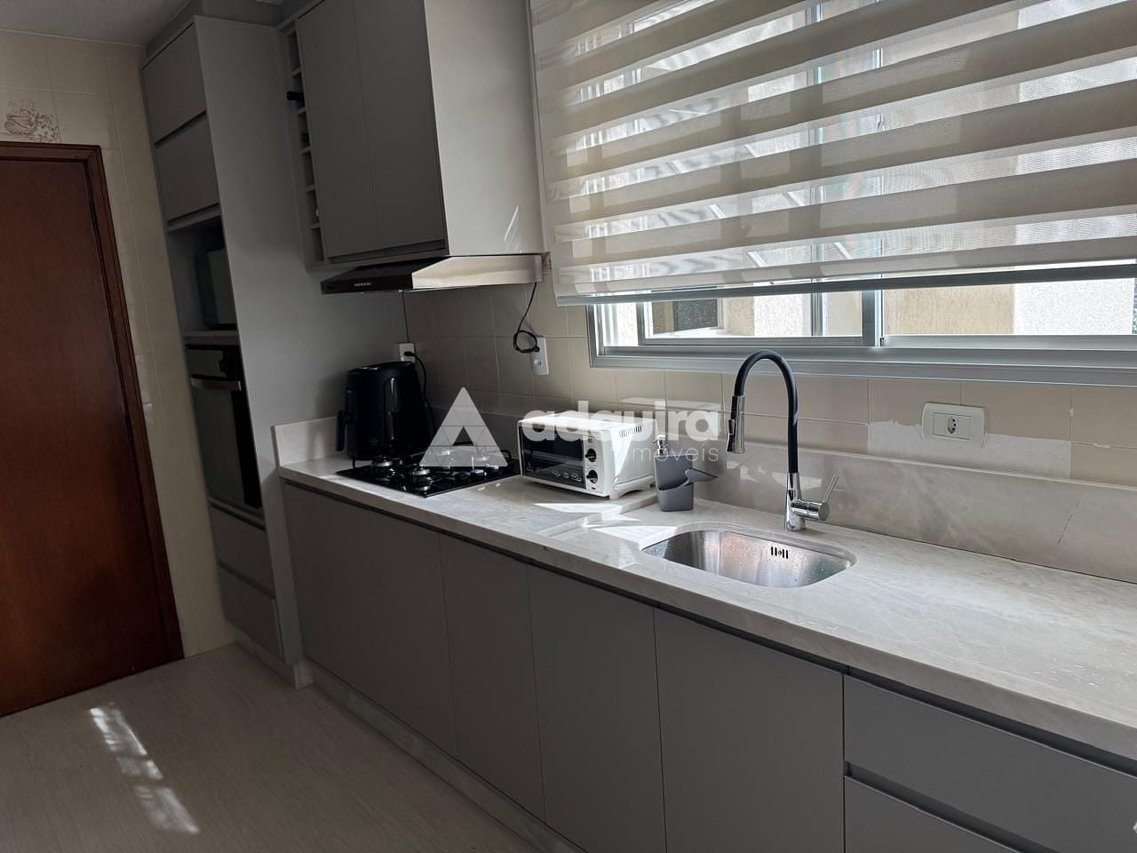Apartamento à venda com 3 quartos, 128m² - Foto 4