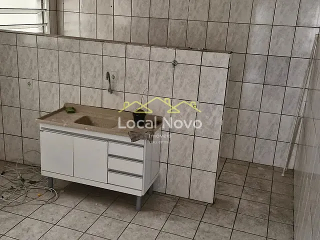 Apartamento 2 quartos e 1 banheiro, para alugar, no bairro Jardim Santa Mena em Guarulhos