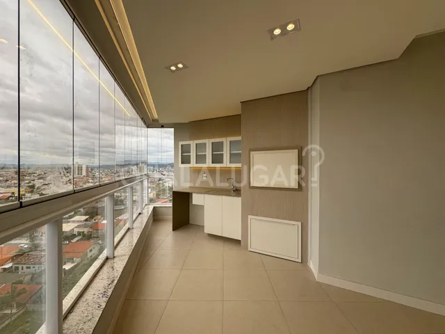 Apartamento 3 quartos e 3 banheiros, para alugar, no bairro Recife em Tubarão