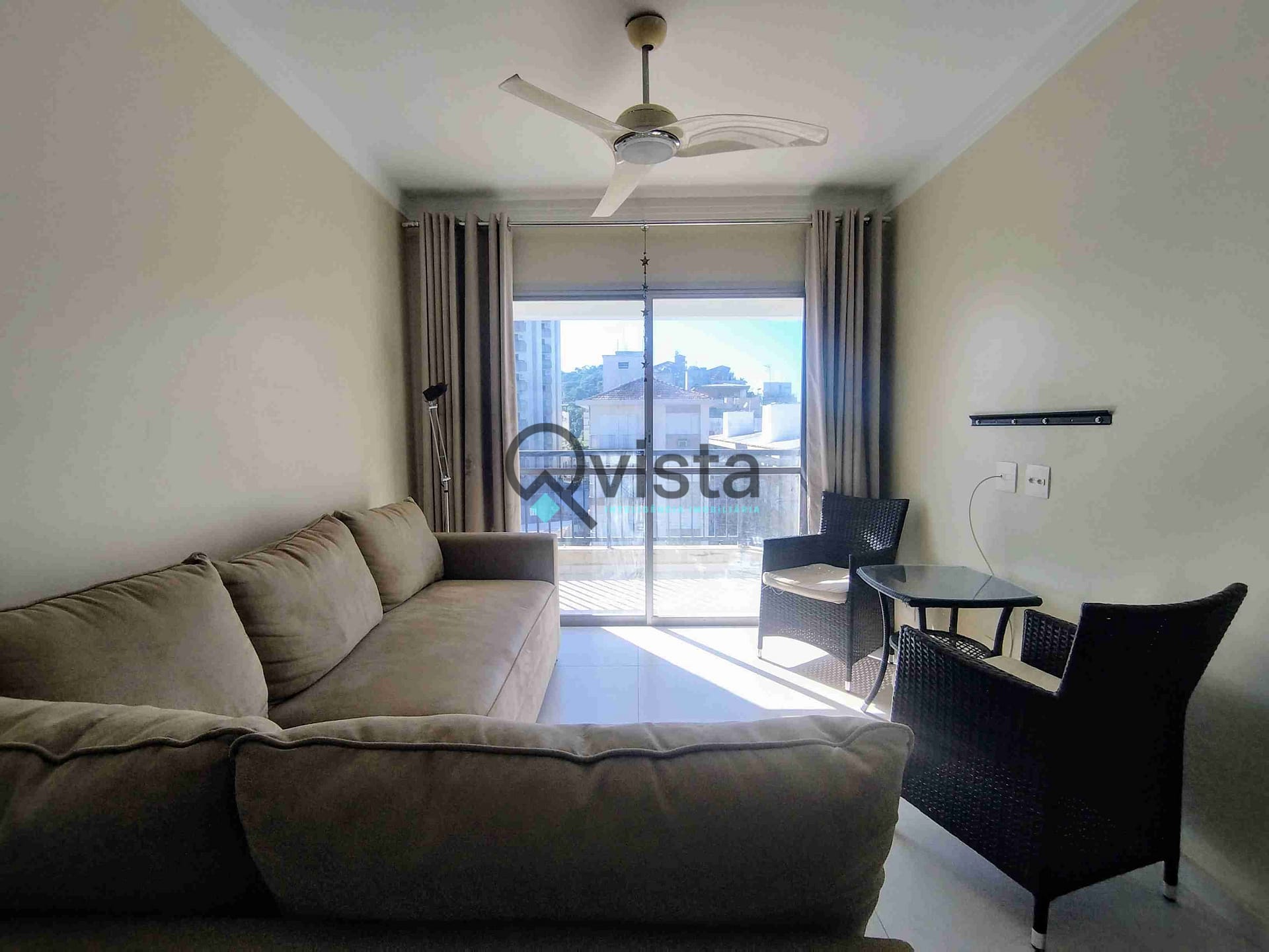 Apartamento à venda com 2 quartos, 75m² - Foto 4