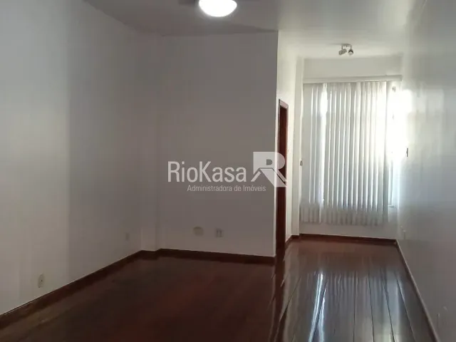 Apartamento 3 quartos e 2 banheiros, para alugar, no bairro Tijuca em Rio de Janeiro