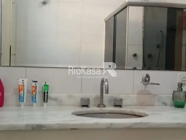 Apartamento 3 quartos e 2 banheiros, para alugar, no bairro Tijuca em Rio de Janeiro