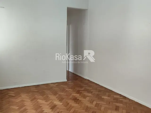 Apartamento 1 quarto e 1 banheiro, para alugar, no bairro Rio Comprido em Rio de Janeiro
