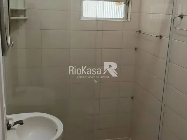 Apartamento 1 quarto e 1 banheiro, para alugar, no bairro Rio Comprido em Rio de Janeiro