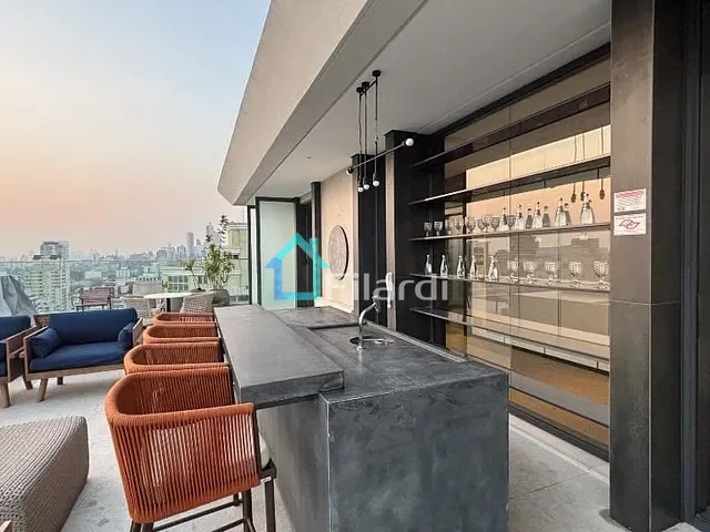 Apartamento 3 quartos e 4 banheiros, à venda, no bairro Pinheiros em São Paulo