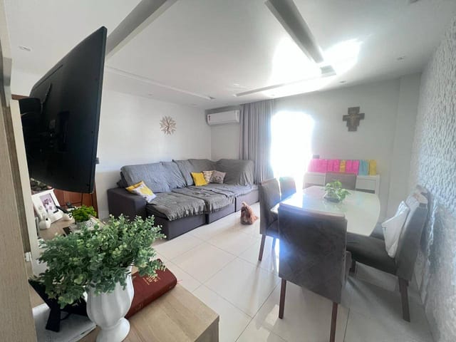 Apartamento com 90m² 3 quartos e 2 banheiros, à venda, no bairro Vila Valqueire em Rio de Janeiro