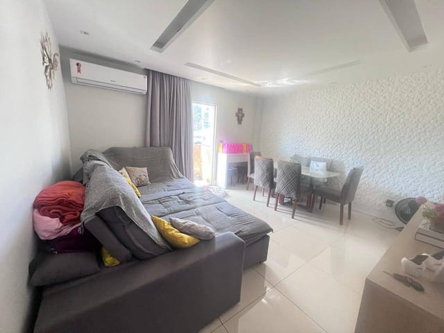 Apartamento com 90m² 3 quartos e 2 banheiros, à venda, no bairro Vila Valqueire em Rio de Janeiro