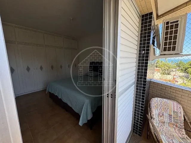 Apartamento com 180m² 4 quartos e 2 banheiros, à venda, no bairro Loteamento João Batista Julião em Guarujá