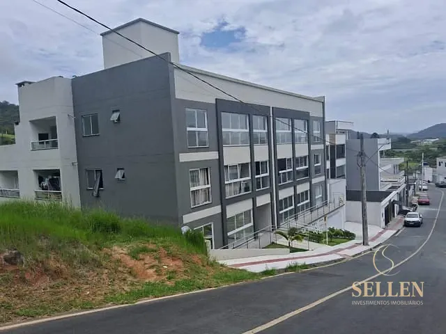 Apartamento 2 quartos e 2 banheiros, à venda ou para alugar, no bairro São Judas Tadeu em Balneário Camboriú